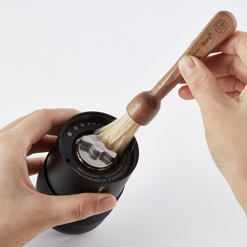 Brush (7) Brush (7)